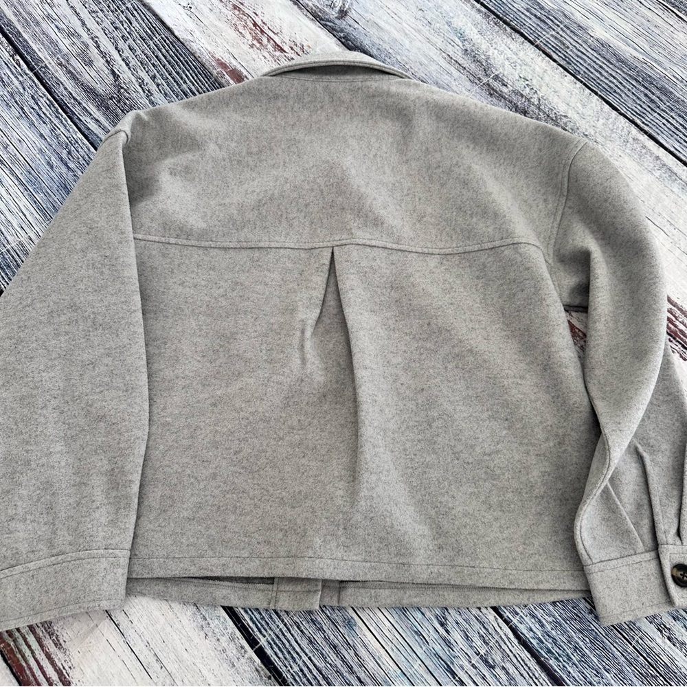 beachlunchlounge Light Gray Utility Jacket - Picture 3 of 8
